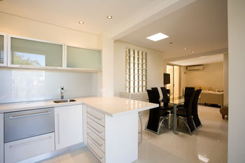 Maison Noosa Beachfront Resort - Accommodation Georgetown 11