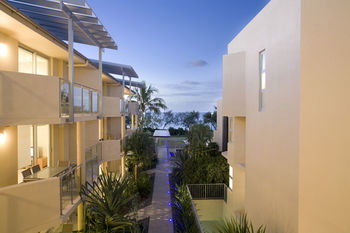 Maison Noosa Beachfront Resort - Accommodation Georgetown 16