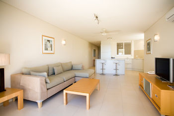Maison Noosa Beachfront Resort - Accommodation Georgetown 17
