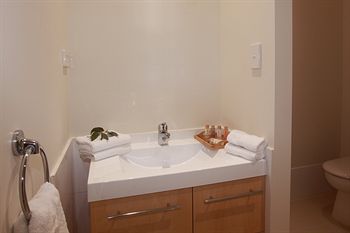 H Boutique Hotel - Accommodation Georgetown 2