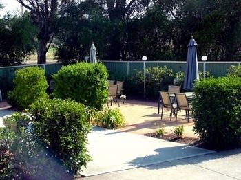Branxton House Motel, Hunter Valley - Accommodation Georgetown 14