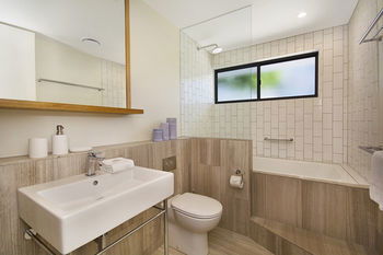 Jacaranda Noosa - Accommodation Georgetown 4