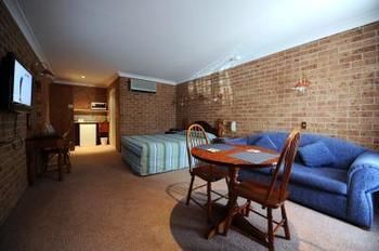 Golden Grain Motor Inn - Accommodation Georgetown 2