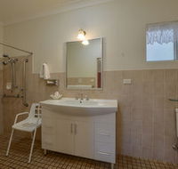 Cadman Motor Inn amp Apartments - Accommodation Georgetown
