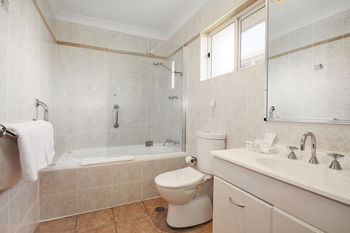 Edward Parry Motel & Apartments - Accommodation Georgetown 2