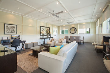 On The Beach Noosa - Accommodation Georgetown 2