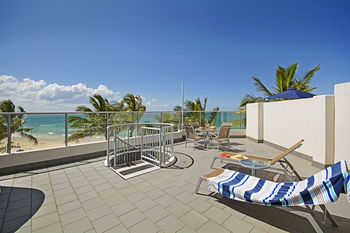 On The Beach Noosa - Accommodation Georgetown 4