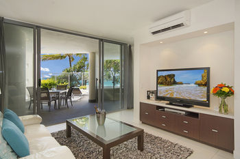 On The Beach Noosa - Accommodation Georgetown 5