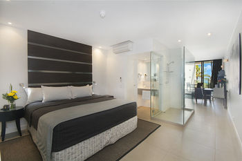 On The Beach Noosa - Accommodation Georgetown 8