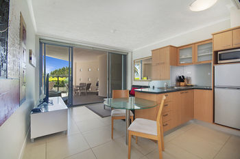 On The Beach Noosa - Accommodation Georgetown 11
