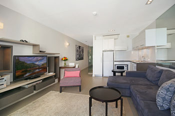 On The Beach Noosa - Accommodation Georgetown 15