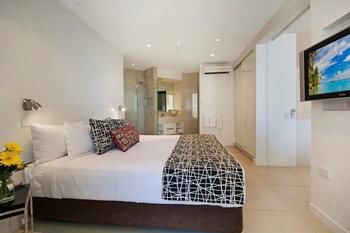 On The Beach Noosa - Accommodation Georgetown 19