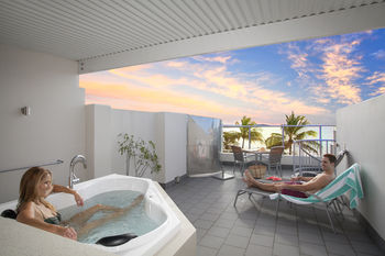 On The Beach Noosa - Accommodation Georgetown 34