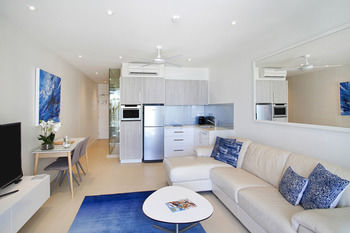 On The Beach Noosa - Accommodation Georgetown 66