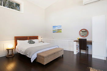 Block Eight - Accommodation Georgetown 13