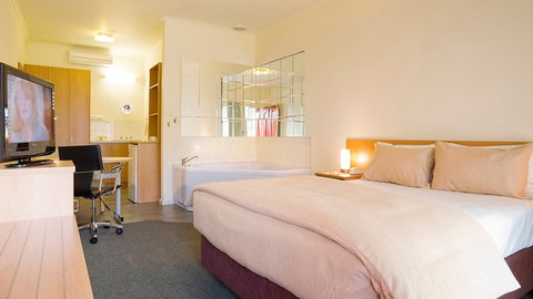 BEST WESTERN Airport Motel And Convention Centre - Accommodation Georgetown 1