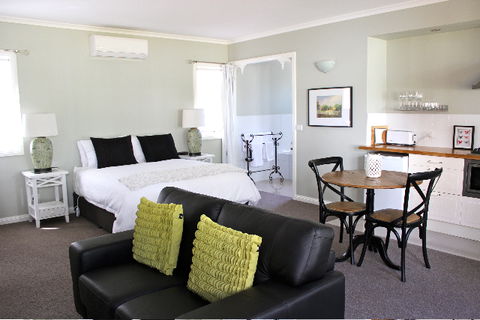 Amelina Cottages - Accommodation Georgetown 1