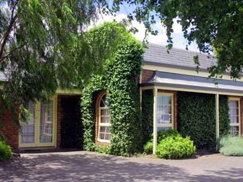 Arkana Motor Inn & Terrace Apartments - Accommodation Georgetown 1