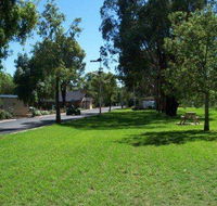 Cowra Holiday Park - Accommodation Georgetown