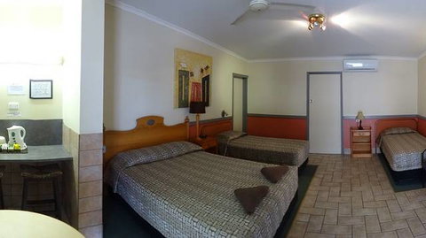 Gin Gin Central Motel - Accommodation Georgetown 2