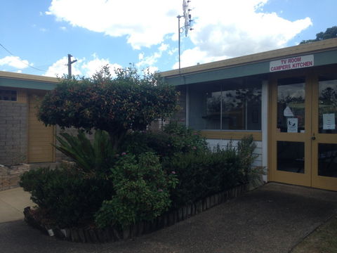 Gympie Caravan Park - Queens Park - Accommodation Georgetown 3