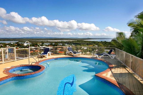 Noosa Crest Resort - Accommodation Georgetown 0