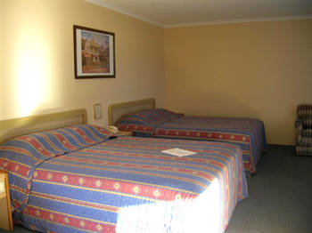 Reef Motor Inn - Accommodation Georgetown 3