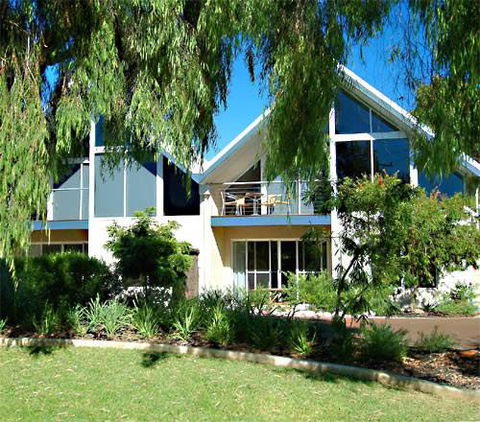 White Sands Holiday Villas - Accommodation Georgetown 0