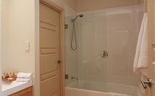 H Boutique Hotel - Pokolbin - Accommodation Georgetown 6
