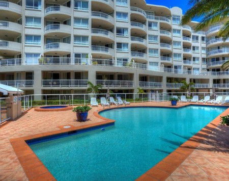Kirra Beach Luxury Holiday Apartments - Accommodation Georgetown 4
