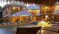 L Auberge Apartments Noosa - Accommodation Georgetown 1