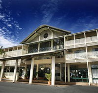 Club Croc Hotel Airlie Beach - Accommodation Georgetown