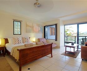 At Waterfront Whitsunday Retreat - Accommodation Georgetown 3