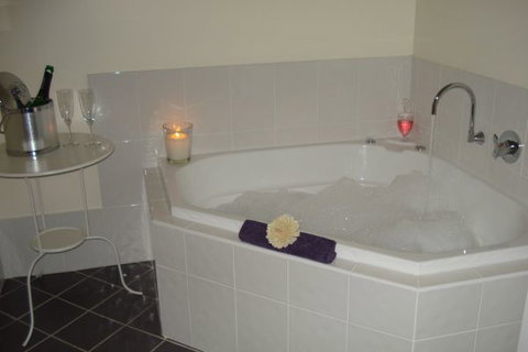 Auburn Pavilions - Accommodation Georgetown 3