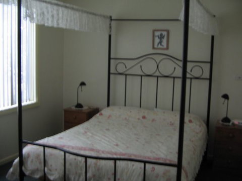 Grantham House  Pet Friendly Holiday Home - Accommodation Georgetown 2