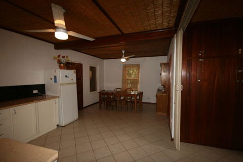 LJ Hooker Goolwa Holiday Rentals - 42 Underwood Avenue, Goolwa Beach - Accommodation Georgetown 25