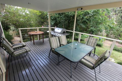LJ Hooker Goolwa Holiday Rentals - 42 Underwood Avenue, Goolwa Beach - Accommodation Georgetown 29
