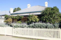 Florennes Heritage Cottage - Accommodation Georgetown 0