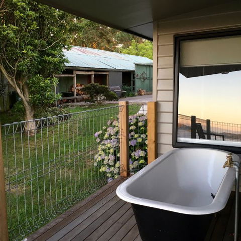 Halcyon Cottage Retreat - Self Contained Accommodation - Accommodation Georgetown 3