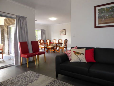 Adelaide Holiday House - Accommodation Georgetown 0