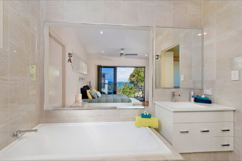Akama Vista - Couple's Retreat - Accommodation Georgetown 4