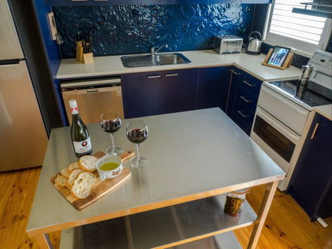 Alice's Palace Ocean Grove - Accommodation Georgetown 3