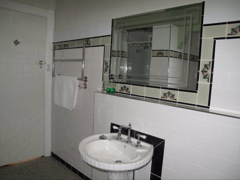 B&B Wodonga - Art Deco Accommodation - Accommodation Georgetown 9