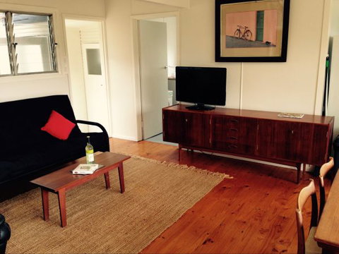 Cosy Seaside Cottage - Accommodation Georgetown 3