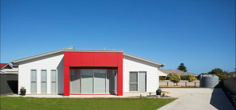 RED FIN Part Of BLUE FIN HOLIDAY HOMES - Accommodation Georgetown 1