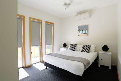 RED FIN Part Of BLUE FIN HOLIDAY HOMES - Accommodation Georgetown 4