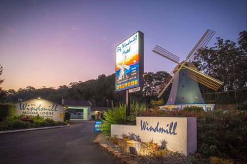 The Big Windmill Corporate And Family Motel - Accommodation Georgetown 0