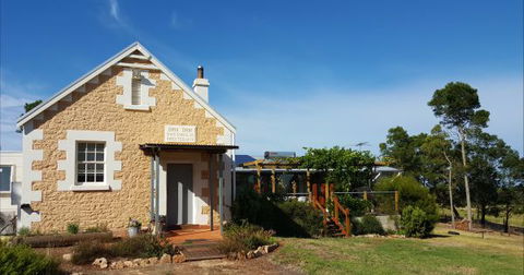 The Old Drik Drik Schoolhouse Retreat - Accommodation Georgetown 0