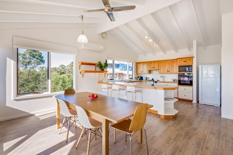 Eagle Heights - Accommodation Georgetown 3