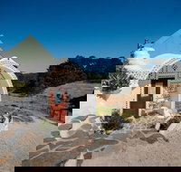 Earthship Ironbank - Accommodation Georgetown